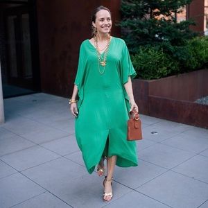 Emerald green @graceatwood midi kaftan dress